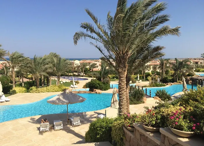 La Vista 5 Beachfront 265m Luxury *